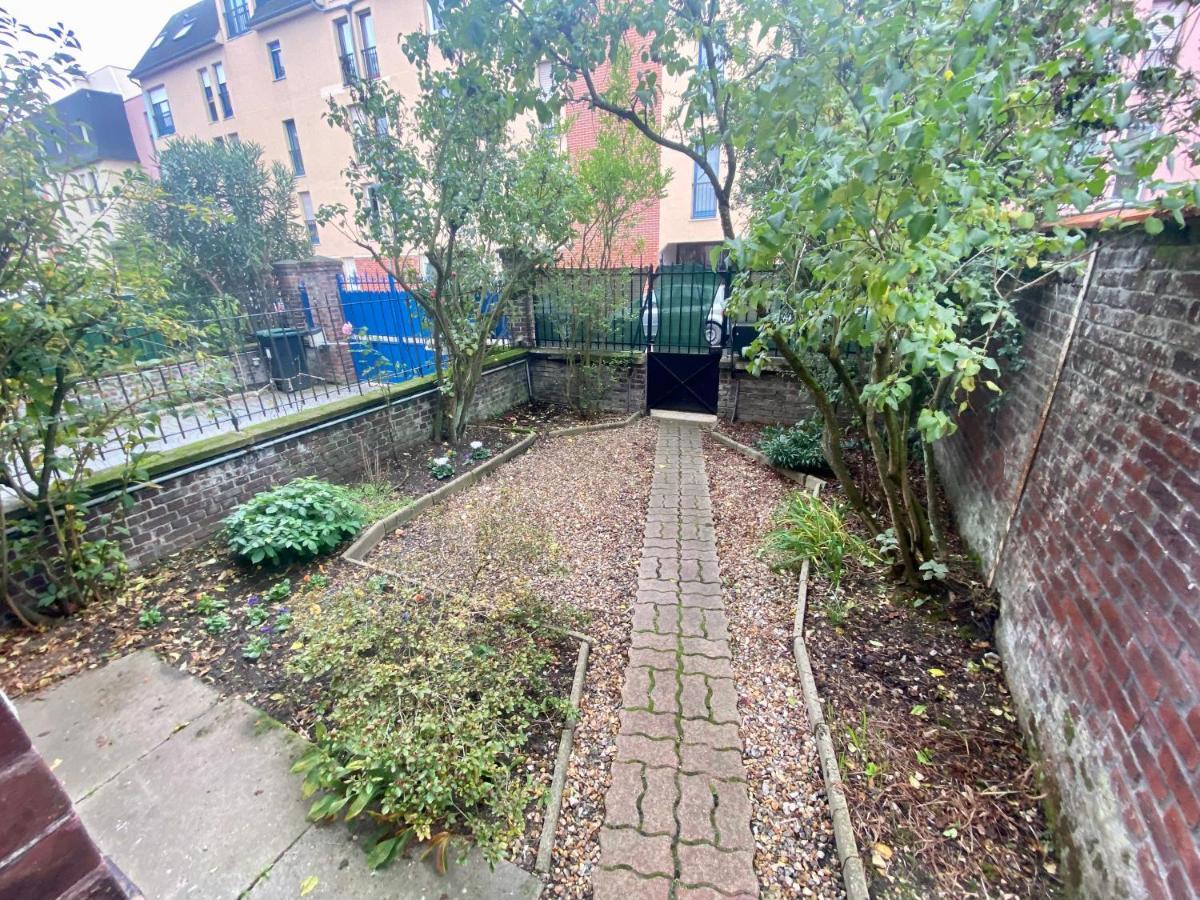 Agreable Maison De Ville Sur Trois Etages Ruão Exterior foto